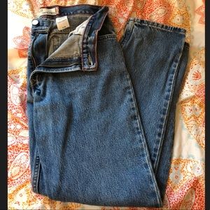 Washed blue vintage Levi jeans size 12,100% Cotton